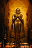 Statua di Buddha di tek a Bagan